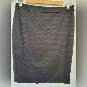 5/30$ Le Chateau small black damask classic pencil skirt black